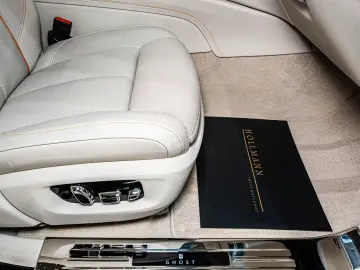 Rolls-Royce Ghost   Shooting Star  TV  HUD  Massage