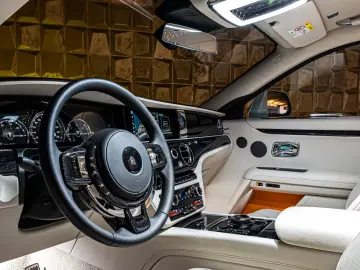 Rolls-Royce Ghost   Shooting Star  TV  HUD  Massage