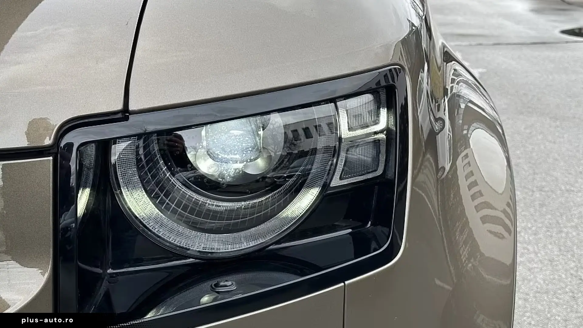 Land Rover Defender 110 D300 AWD   Finanțare Leasing
