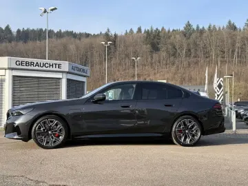 BMW 530 e xDrive Limo M Sport Pro B&W AHK