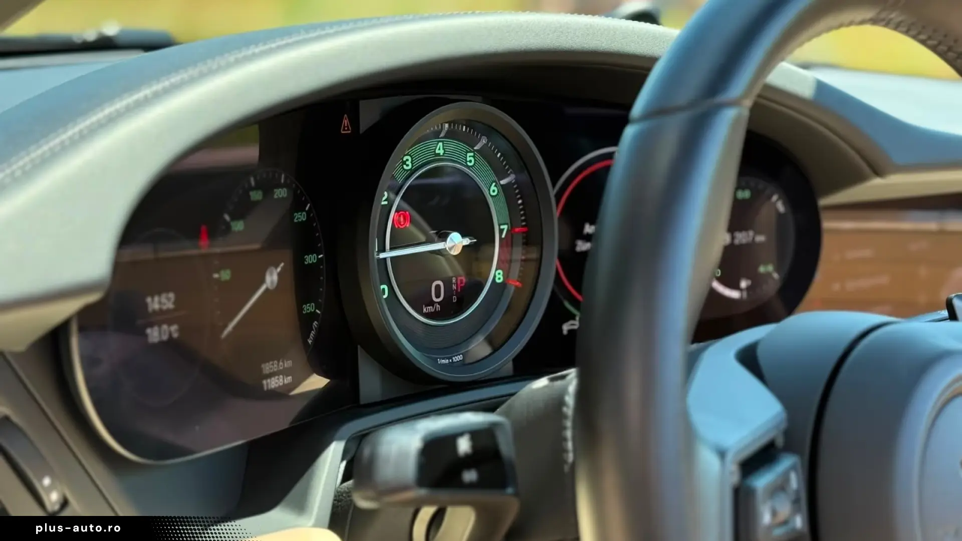 Porsche 992 Turbo Cabriolet Lift   Finanțare Leasing