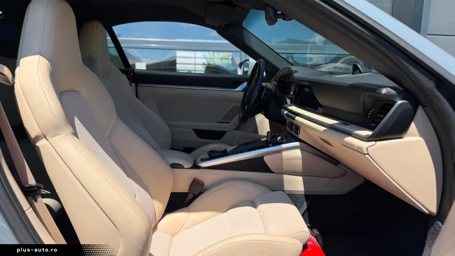 Porsche 992 Turbo Cabriolet Lift   Finanțare Leasing