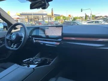 BMW 530 e Limo M Sport AHK