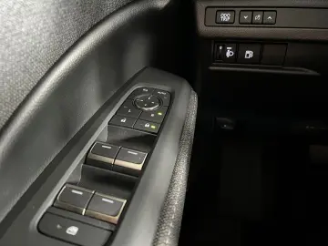 LEXUS LBX FWD  LED ACC CAM CarPlay Navi Spurhalteass