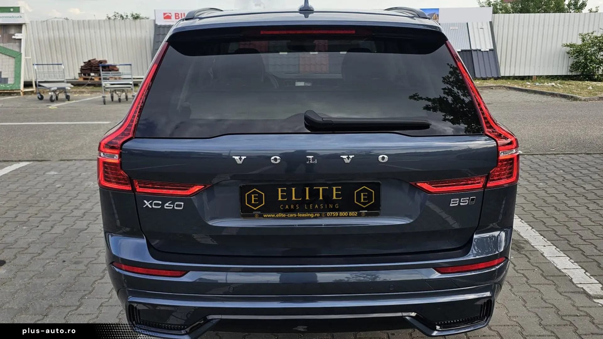 Volvo XC60 Plus Dark 2.0 B5 Mild Hybrid AWD
