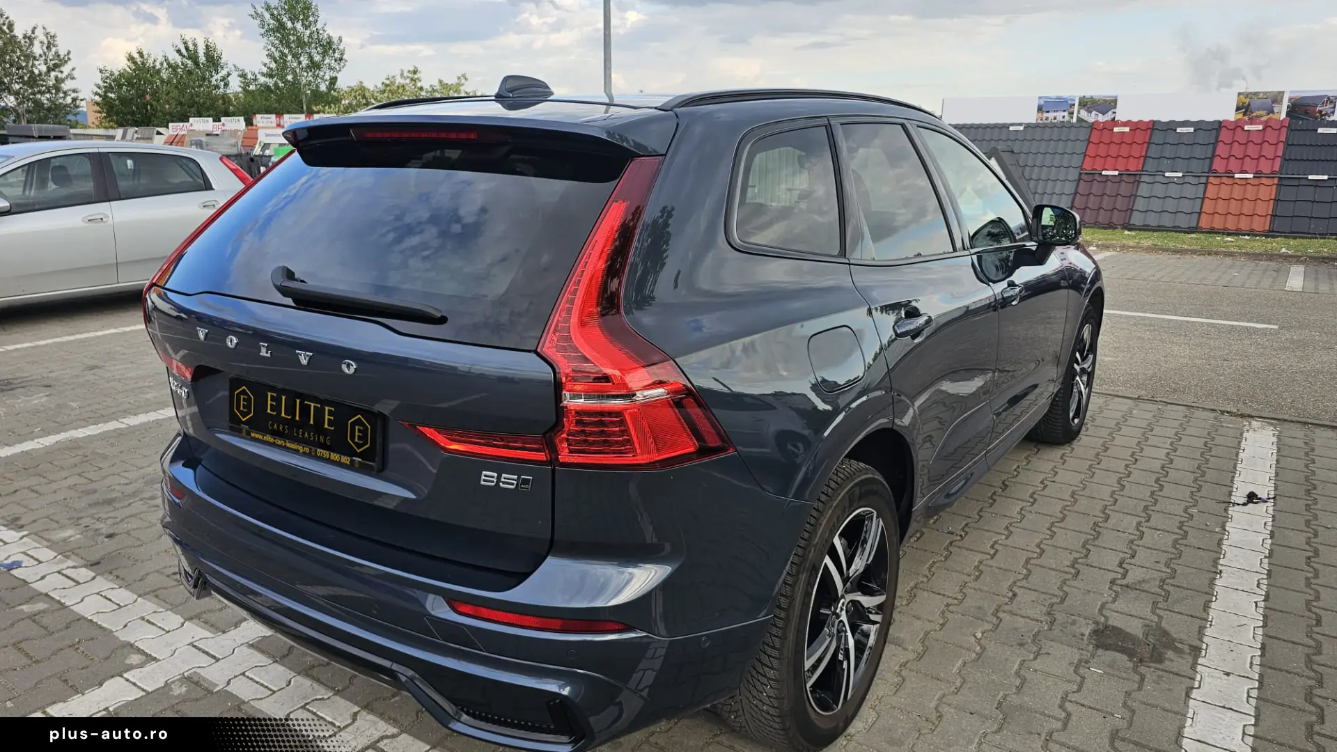 Volvo XC60 Plus Dark 2.0 B5 Mild Hybrid AWD