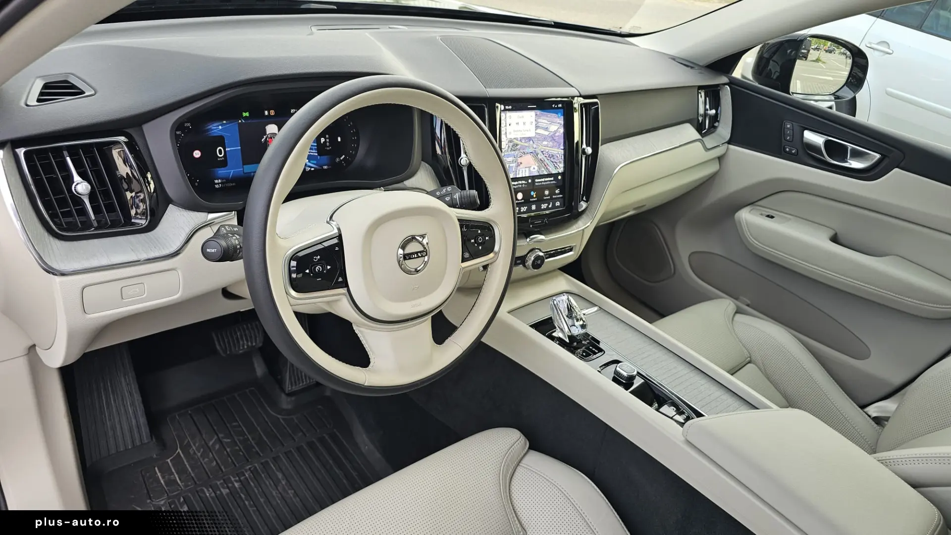 Volvo XC60 Plus Dark 2.0 B5 Mild Hybrid AWD