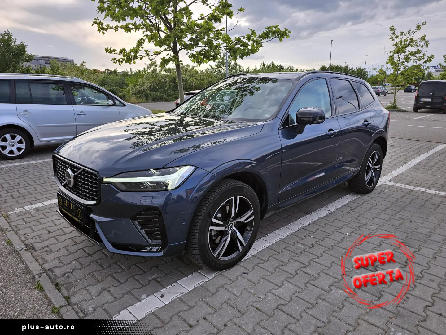 Volvo XC60 Plus Dark 2.0 B5 Mild Hybrid AWD