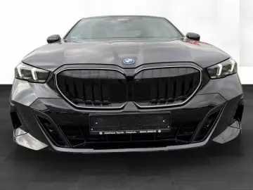 BMW 530 eX M Sport PRO AHK Bowers