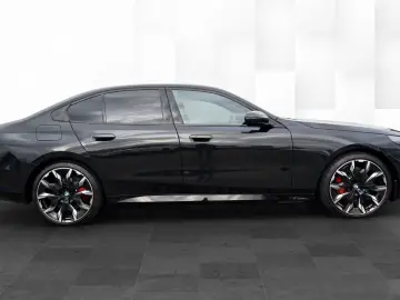 BMW 530 eX M Sport PRO AHK Bowers