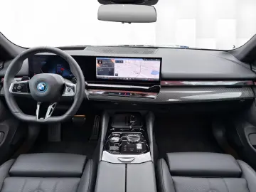 BMW 530 eX M Sport PRO AHK Bowers