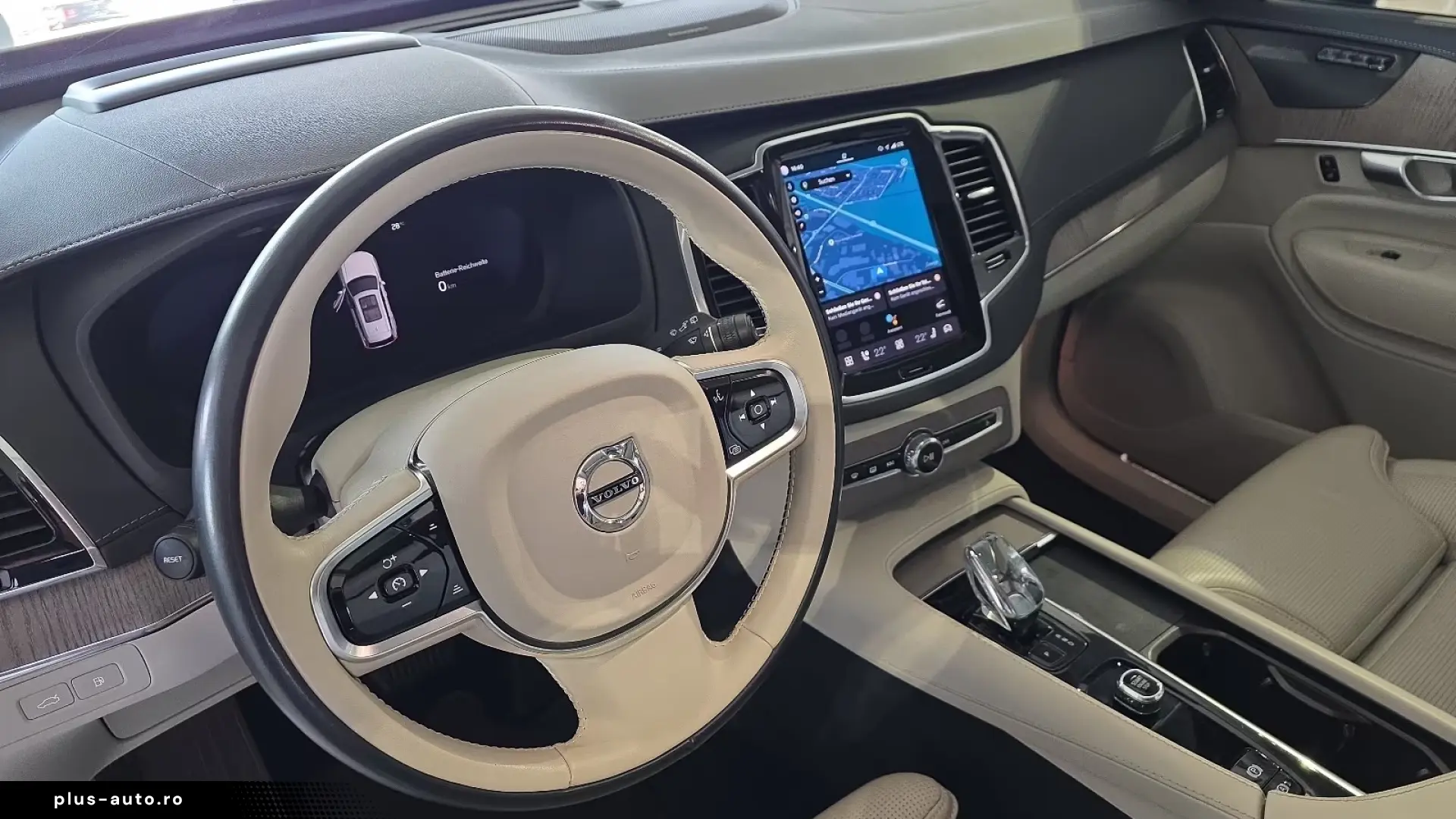 VOLVO XC90 2023 — imagine 8