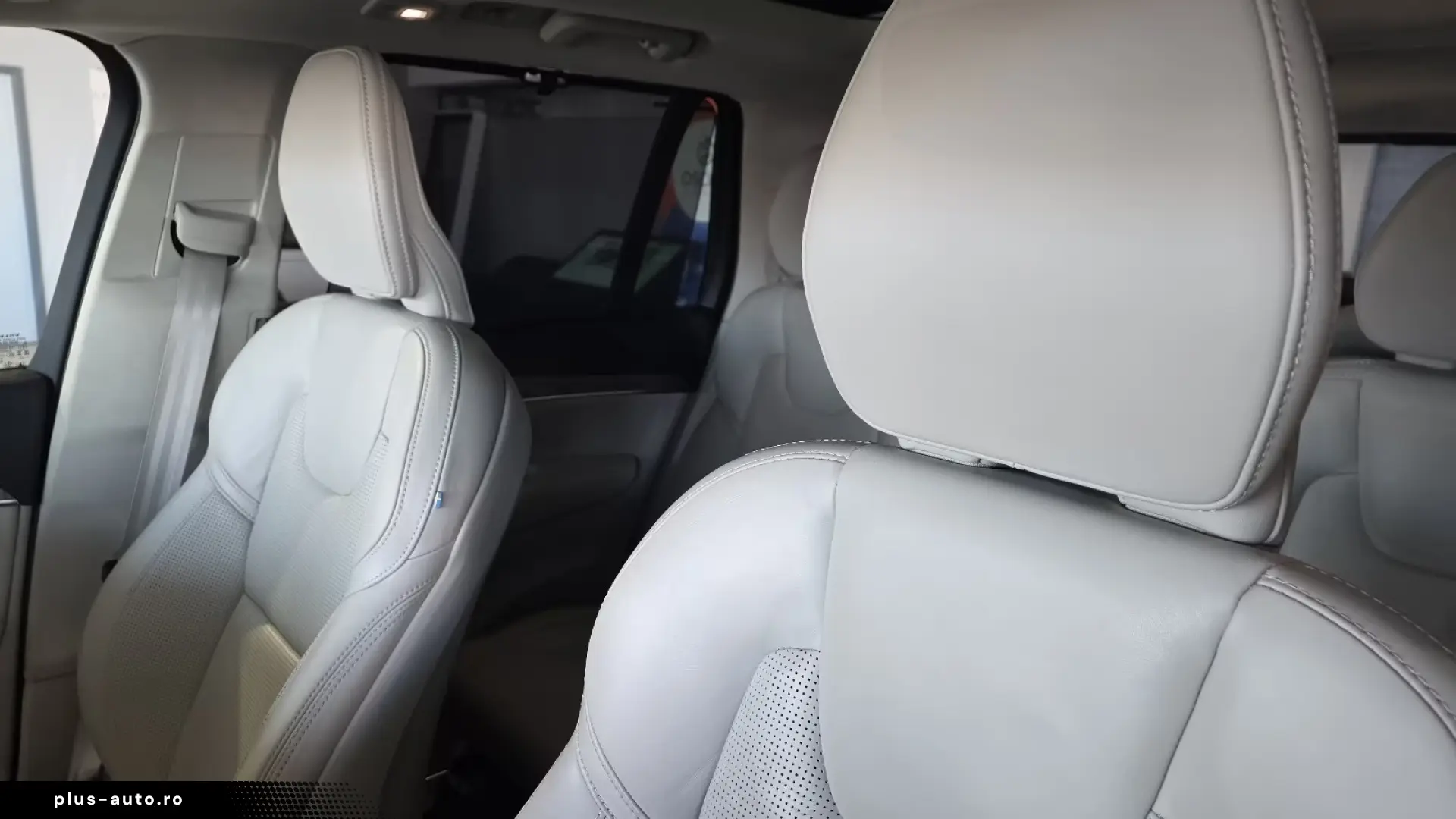 VOLVO XC90 2023 — imagine 12