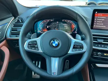 BMW X4 M Sport 30d xDrive ACC Pano Laser HUD AHK CAM