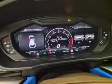 LAMBORGHINI Urus S 4.0 V8 Panorama HUD AHK Matrix