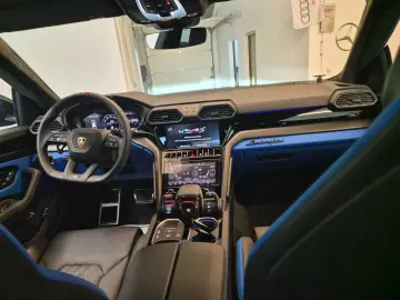 LAMBORGHINI Urus S 4.0 V8 Panorama HUD AHK Matrix
