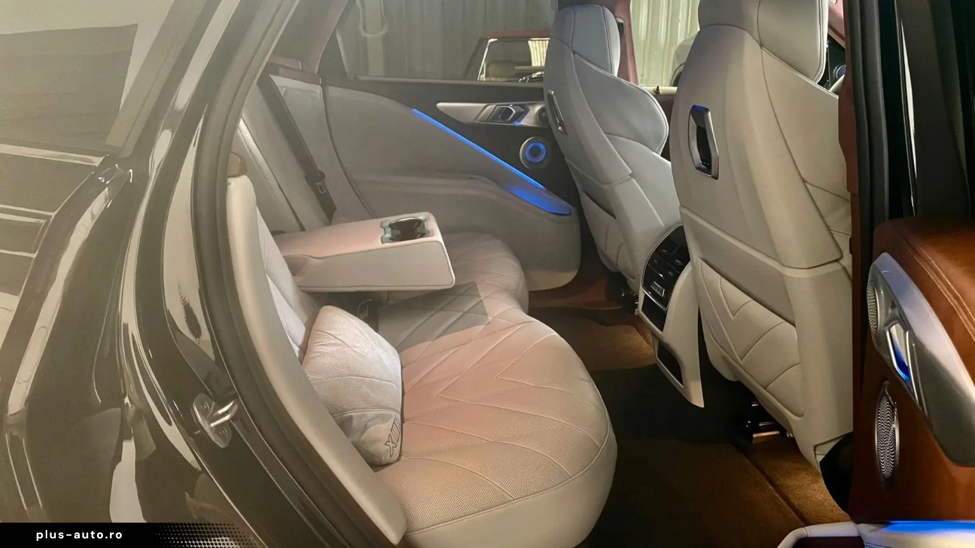 BMW XM 2025 — imagine 16