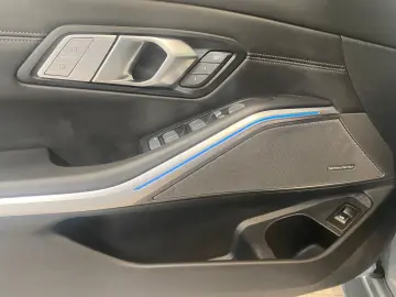 BMW M3 xDrive M Competition LED Carbon