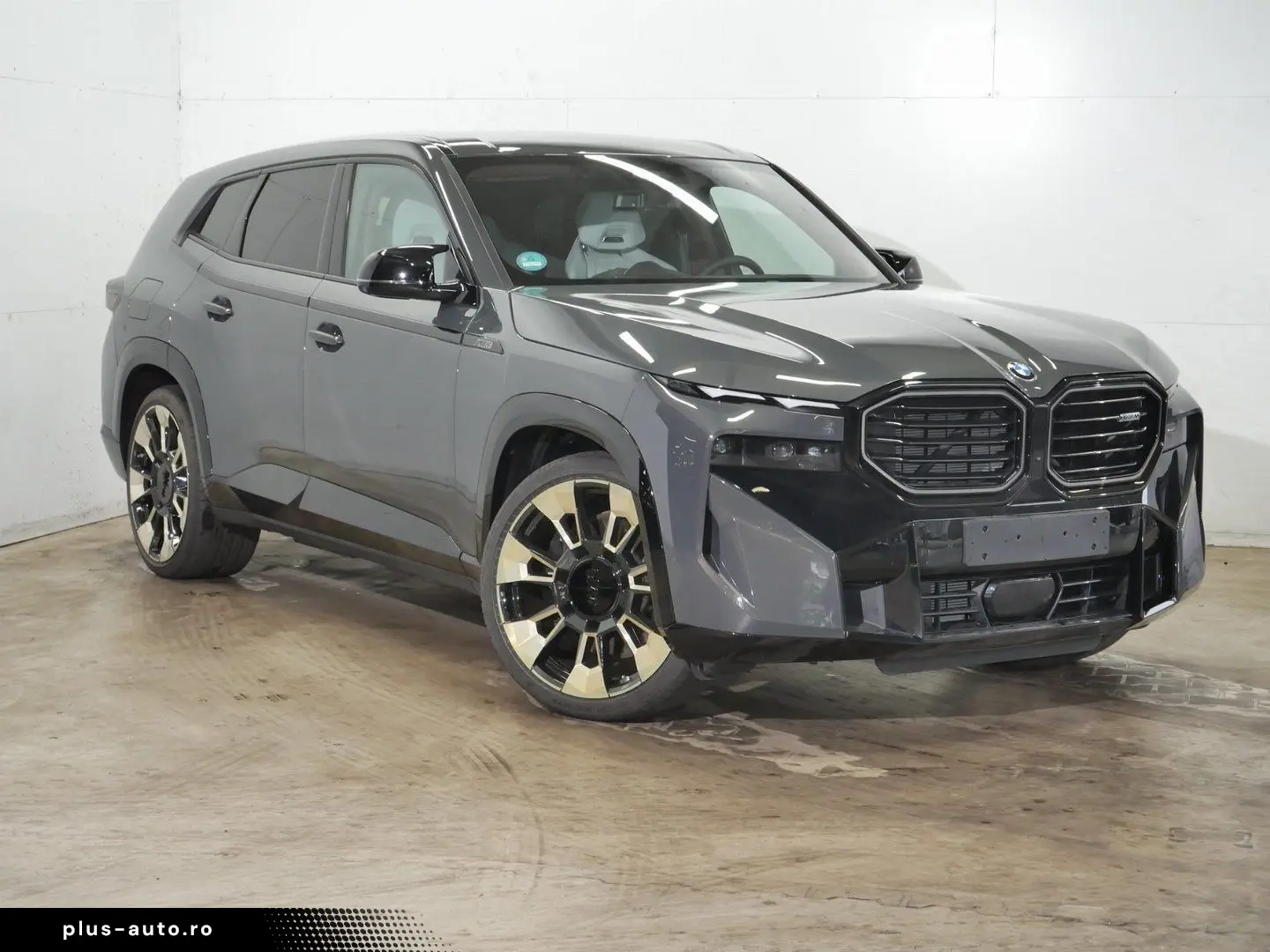 BMW XM 2025 — imagine 3