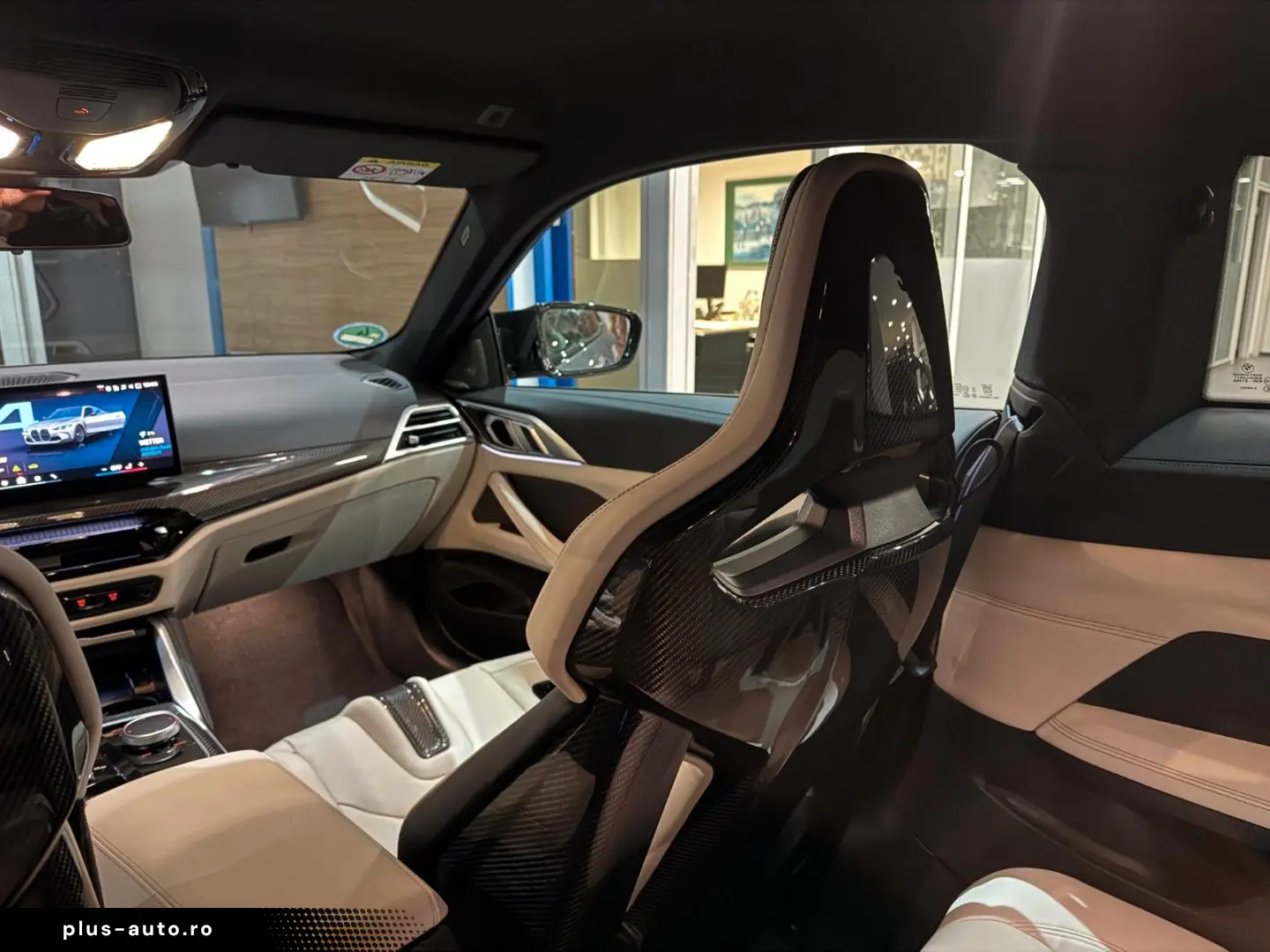 BMW M4 Coupe xDrive Competition nur 6.000KM!