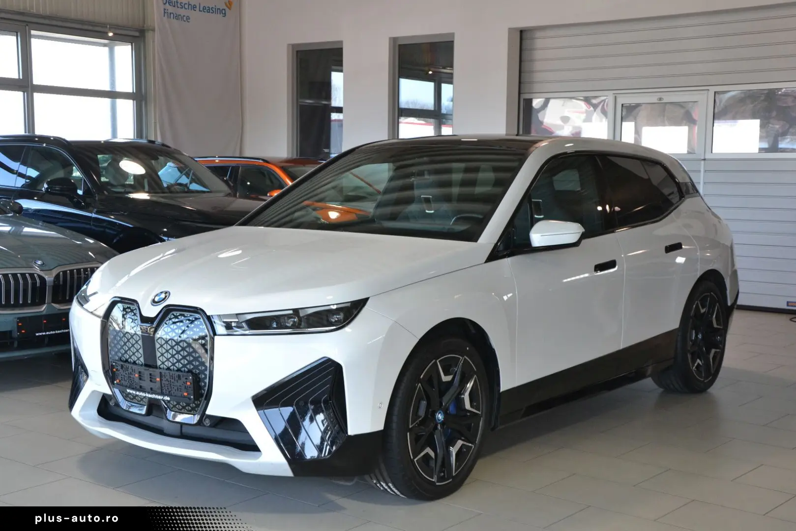 BMW iX 50 xDrive Sport PanoSky AHK 8-fach