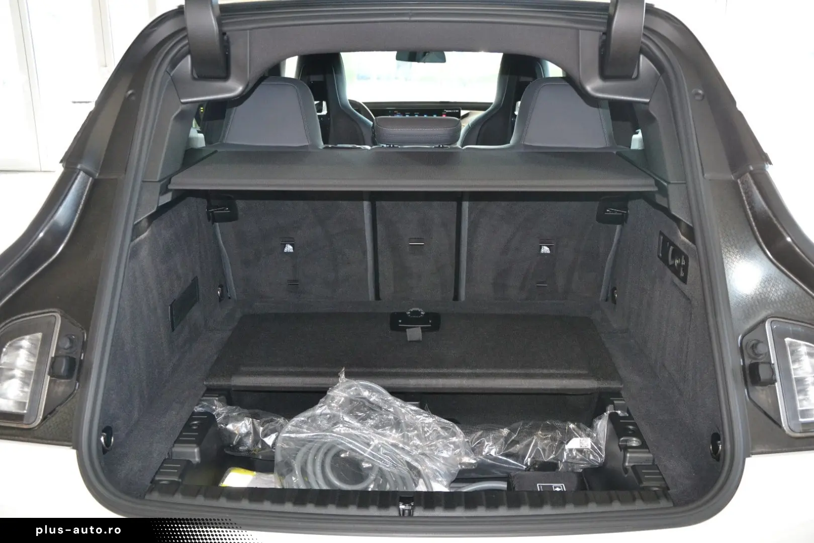 BMW iX 50 xDrive Sport PanoSky AHK 8-fach