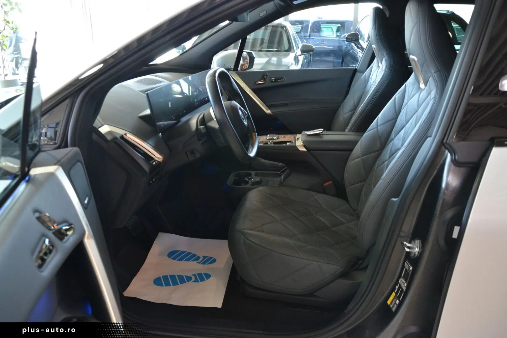 BMW iX 50 xDrive Sport PanoSky AHK 8-fach