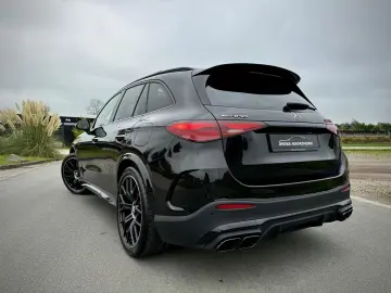MERCEDES-BENZ GLC AMG 63s E Performance Night
