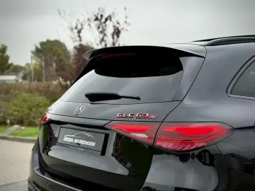 MERCEDES-BENZ GLC AMG 63s E Performance Night