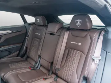 LAMBORGHINI Urus S   Akrapovic Carbon   Lamborghini Nürnberg
