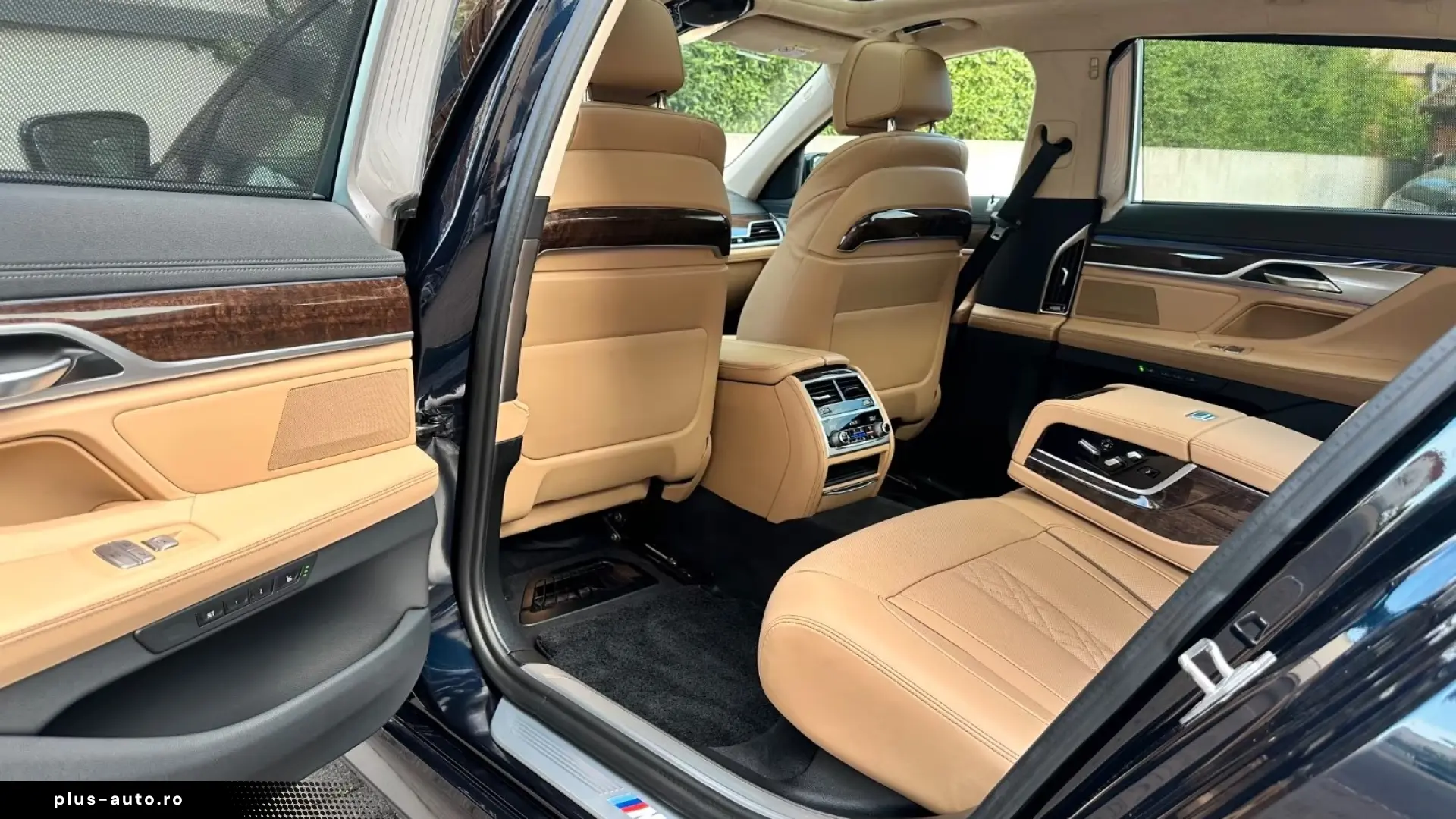 BMW 745Le xDrive M Sport Masaj Pano Soft   Finanțare Leasing