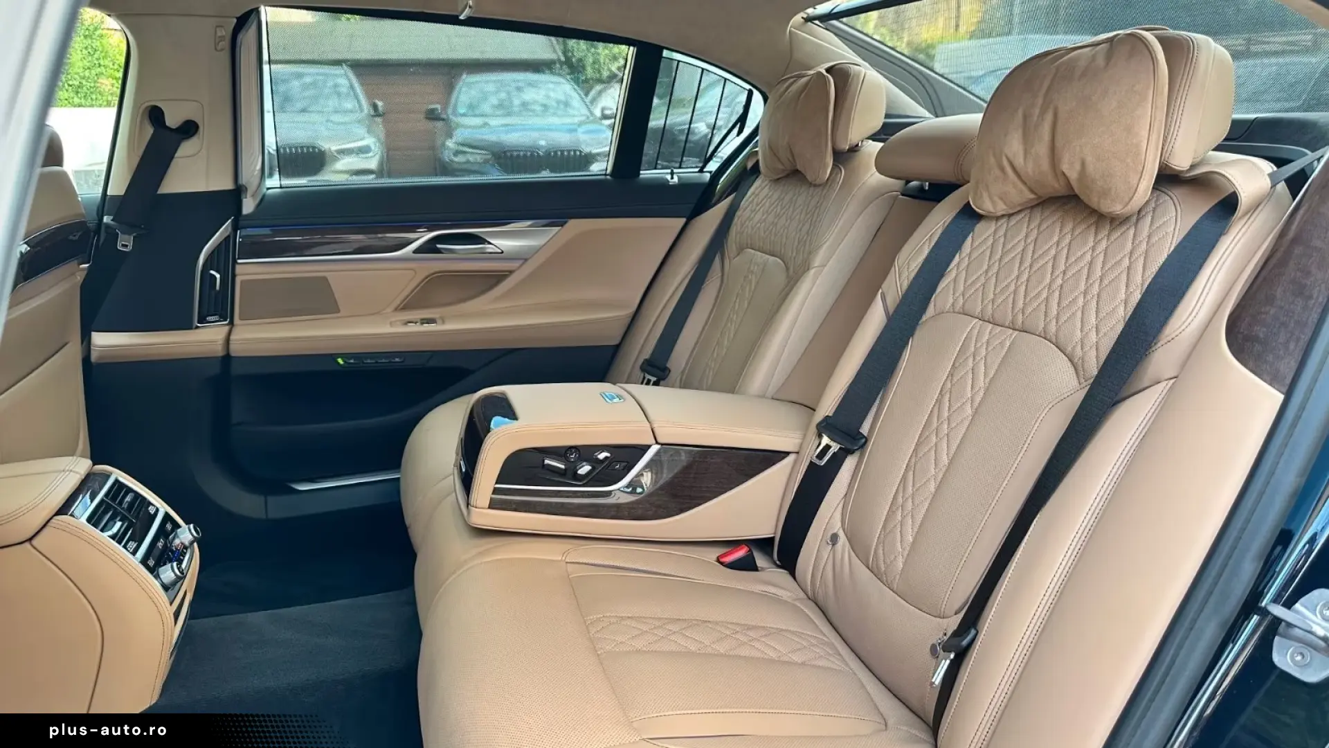 BMW 745Le xDrive M Sport Masaj Pano Soft   Finanțare Leasing