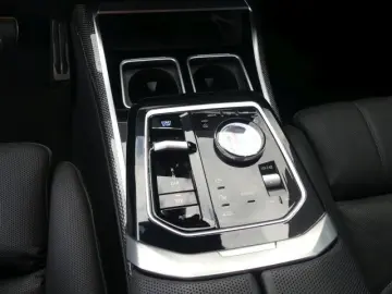 BMW i7 eDrive 50 M Sportpaket PRO Indiv. PANO Massag