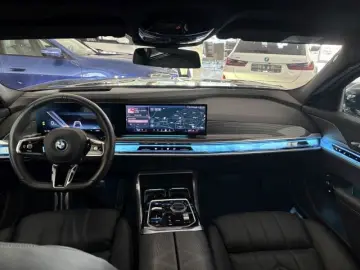 BMW i7 eDrive 50 M Sportpaket PRO Indiv. PANO Massag