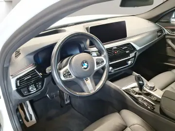 BMW M550i xDrive Limousine Standheizung Harman K