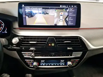 BMW M550i xDrive Limousine Standheizung Harman K