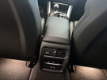 BMW M3 Competition M xDrive Limousine Harman K
