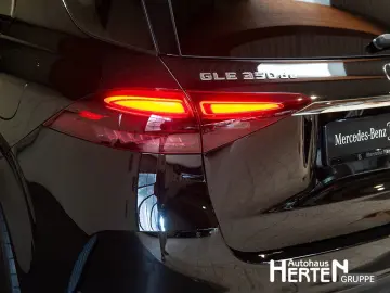MERCEDES-BENZ GLE 350 de AMG NIGHT 360