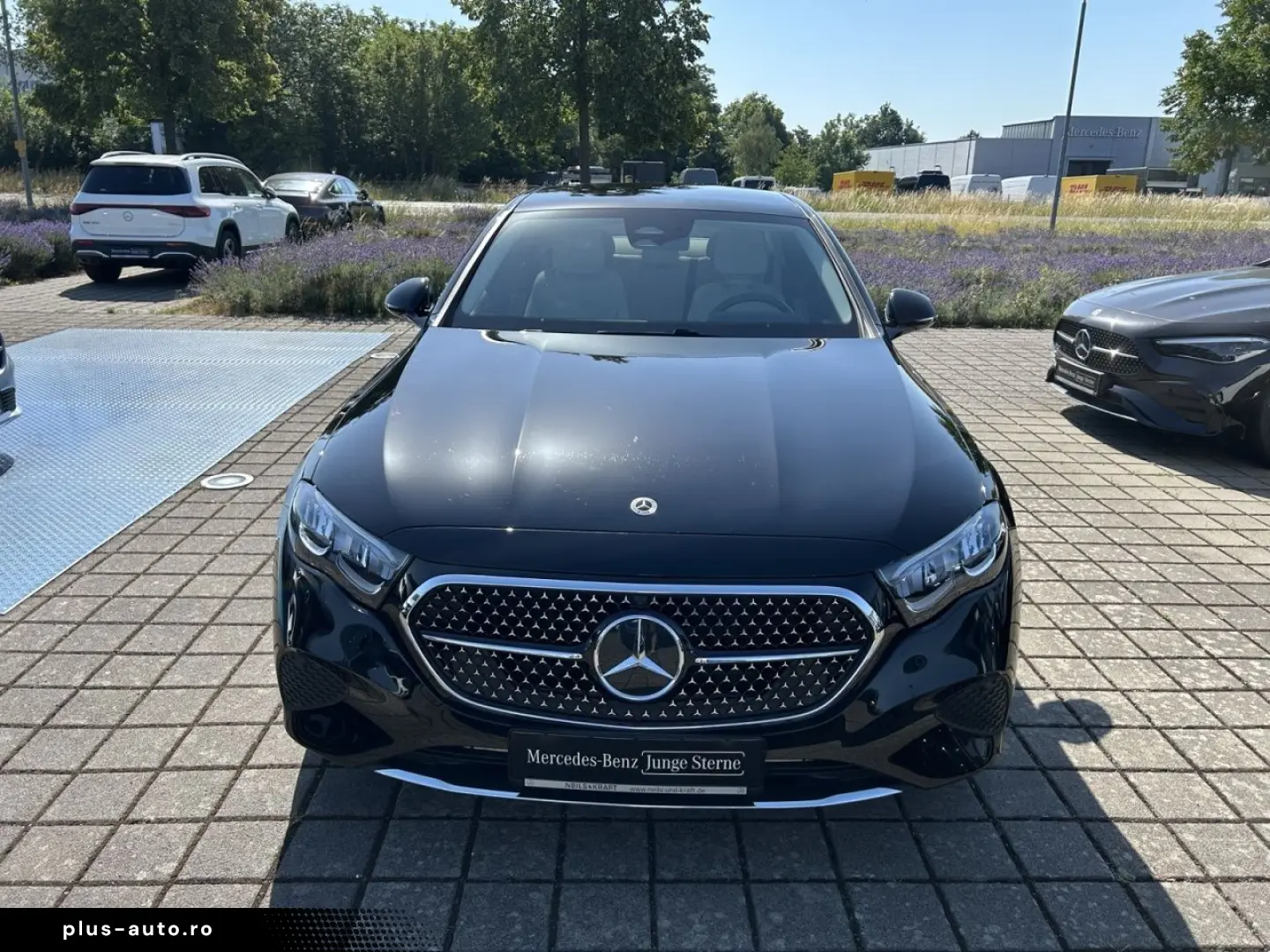 MERCEDES-BENZ E 200 AVANTGARDE TOTW