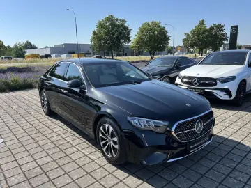 MERCEDES-BENZ E 200 AVANTGARDE TOTW