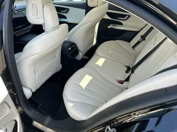 MERCEDES-BENZ E 200 AVANTGARDE TOTW