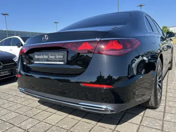 MERCEDES-BENZ E 200 AVANTGARDE TOTW