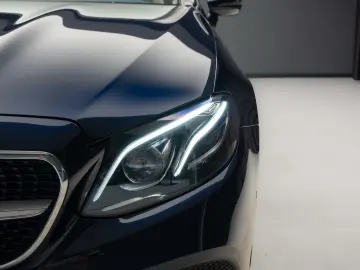 Mercedes-Benz E 220 Coupe