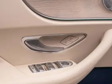 Mercedes-Benz E 220 Coupe
