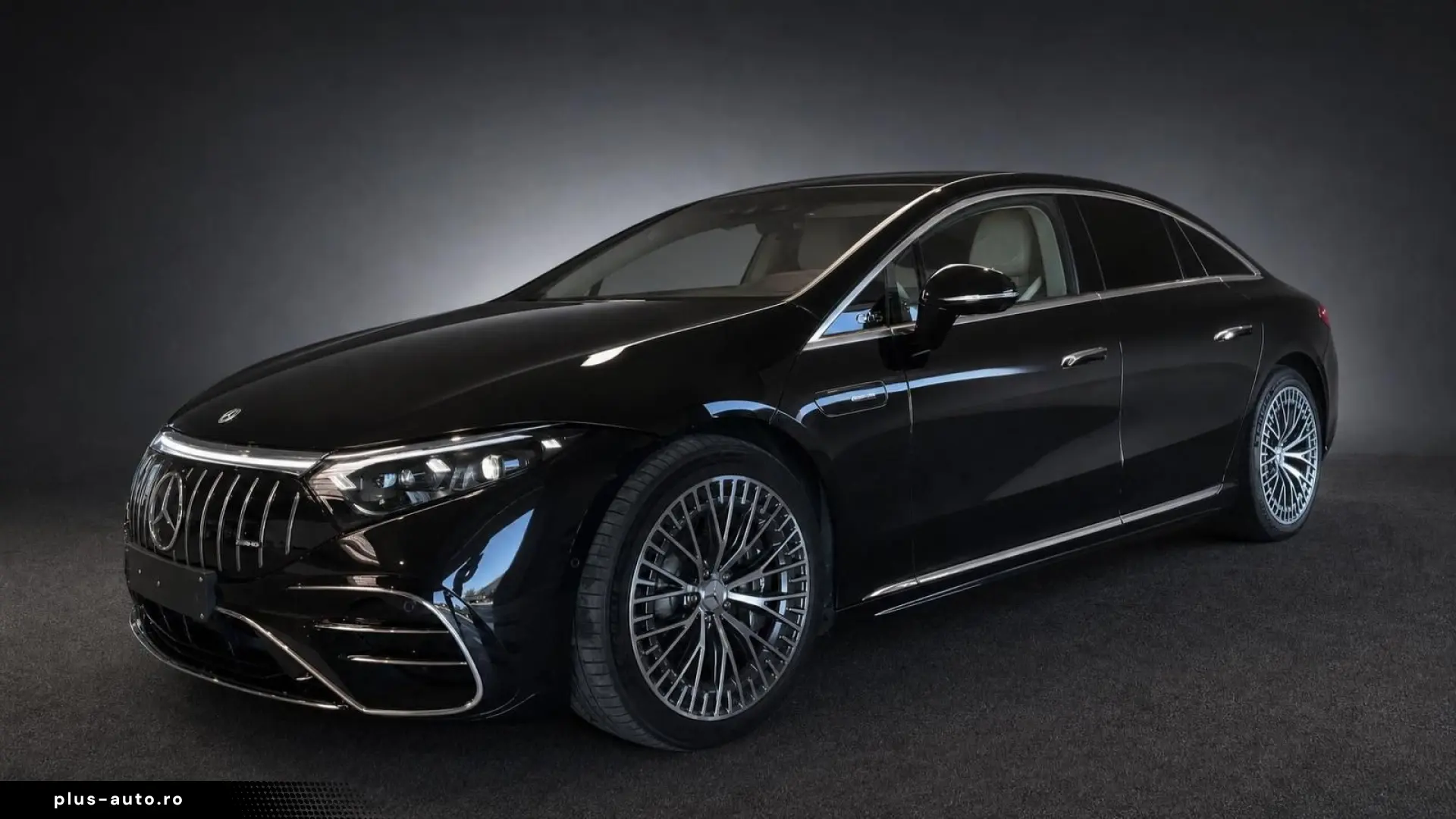 MERCEDES-BENZ EQS 53 AMG HYPERSCREEN