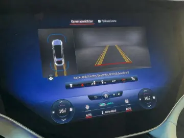 MERCEDES-BENZ EQS 53 AMG HYPERSCREEN