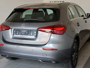 MERCEDES-BENZ A 250 e  Progressive