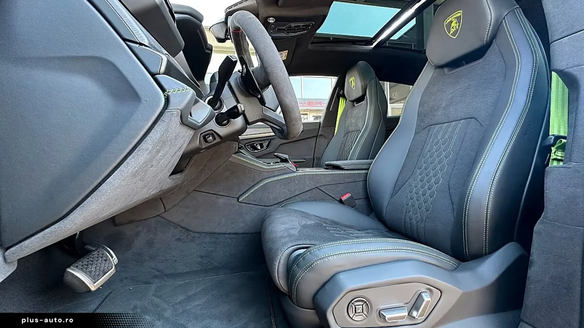 Lamborghini URUS SE 2026   Finanțare Leasing
