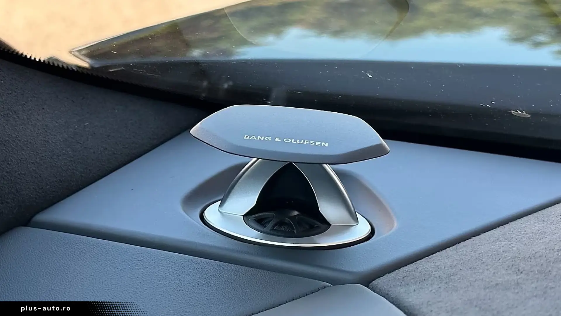 Lamborghini URUS SE 2026   Finanțare Leasing