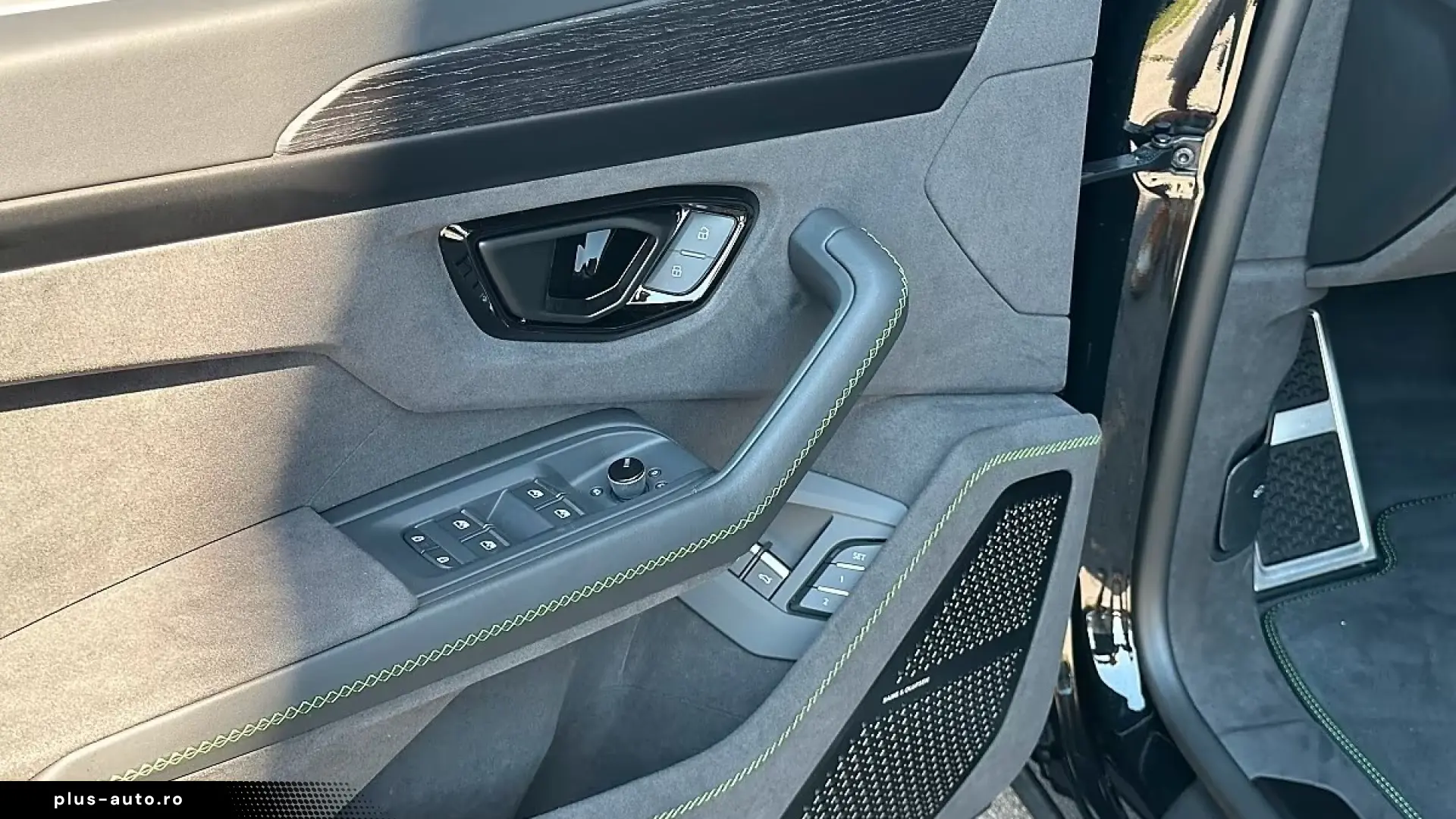 Lamborghini URUS SE 2026   Finanțare Leasing